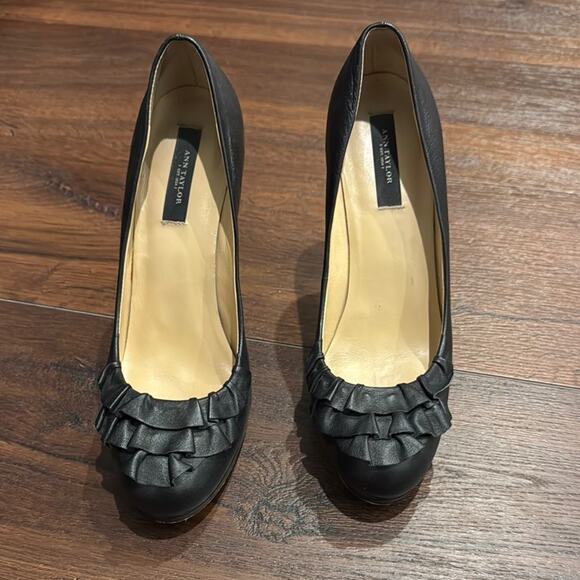 Ann Taylor Black Leather Heels with front Ruffle detail. - Picture 1 of 10